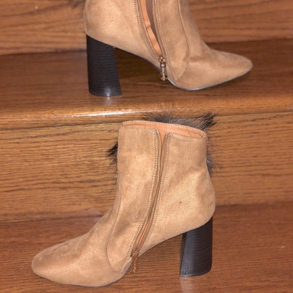 High heeled booties - Picture 3 of 3
